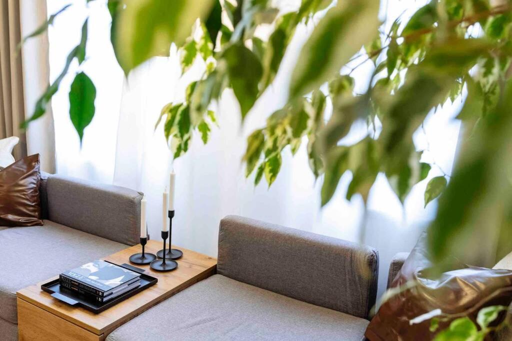 דירות בוקרשט Stunning Views 2Br Intercontinental Flat מראה חיצוני תמונה