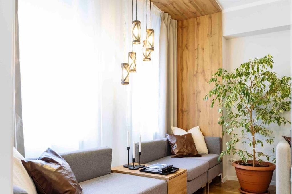 דירות בוקרשט Stunning Views 2Br Intercontinental Flat מראה חיצוני תמונה