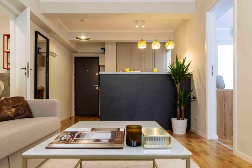 דירות בוקרשט Stunning Views 2Br Intercontinental Flat מראה חיצוני תמונה