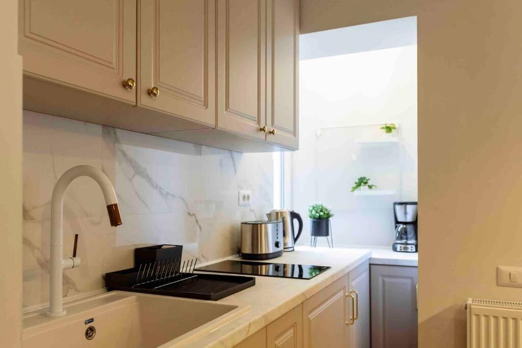 דירות בוקרשט Stunning Views 2Br Intercontinental Flat מראה חיצוני תמונה
